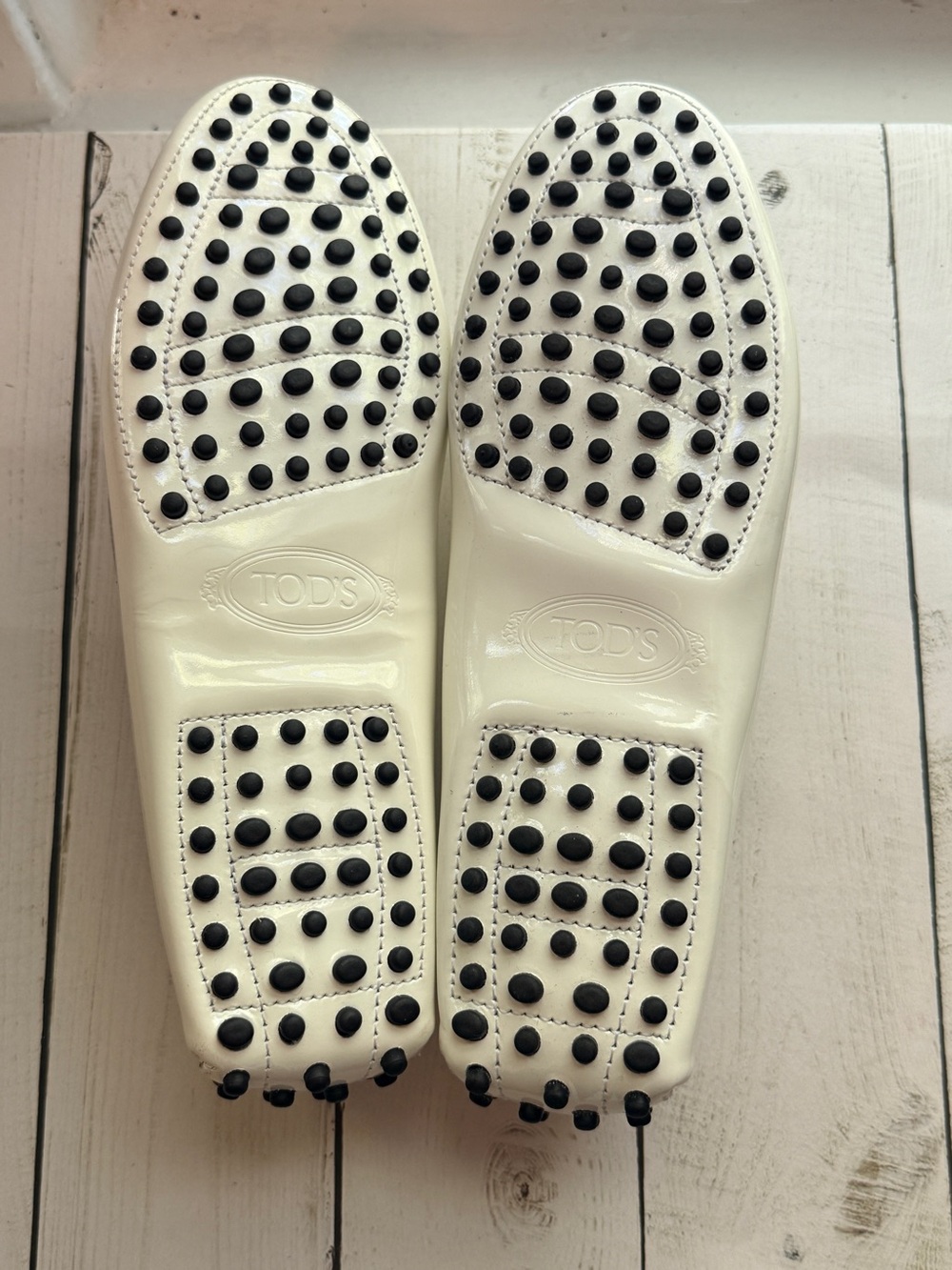 Tod's | City Gommino White Patent Leather Loafers - Picture 10 of 14